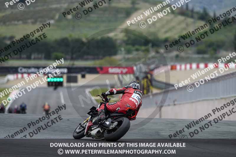 cadwell no limits trackday;cadwell park;cadwell park photographs;cadwell trackday photographs;enduro digital images;event digital images;eventdigitalimages;navarra;no limits trackdays;peter wileman photography;racing digital images;trackday digital images;trackday photos